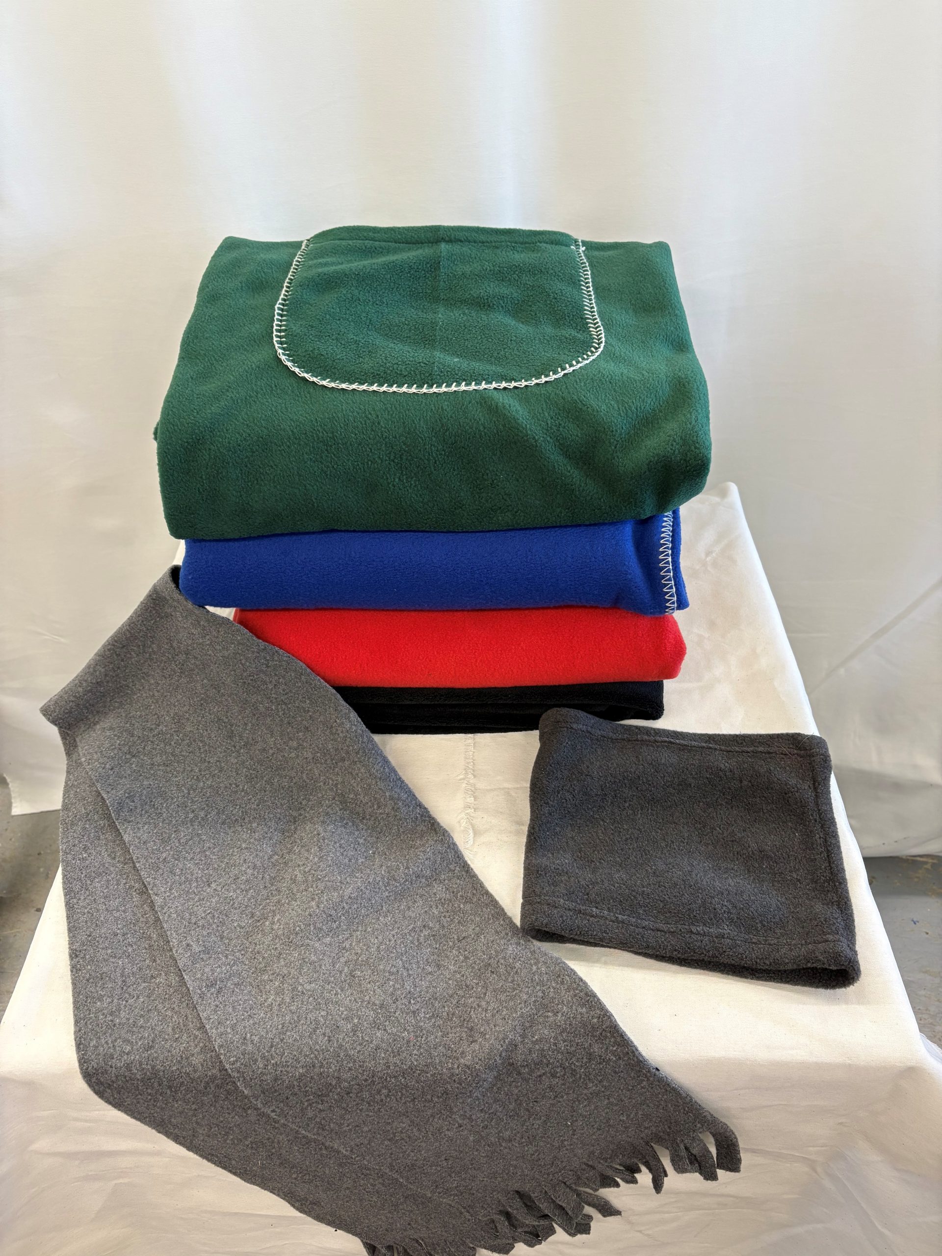 Cuddle blankets throw’s and scarves